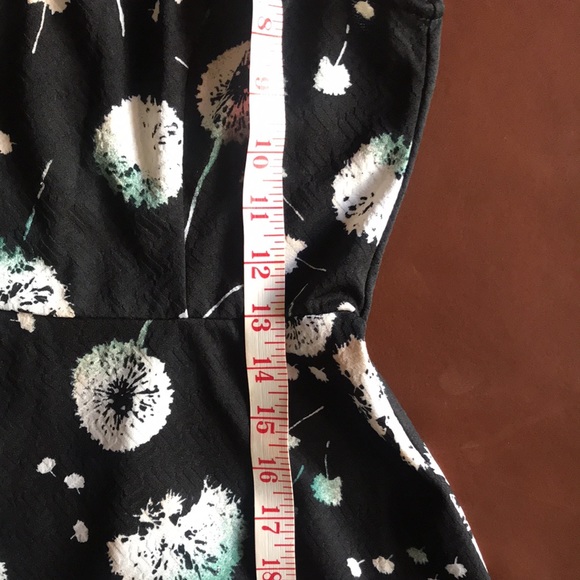 Material Girl Heart Neck Cut Out Floral Print Casual Dress - Picture 9 of 9